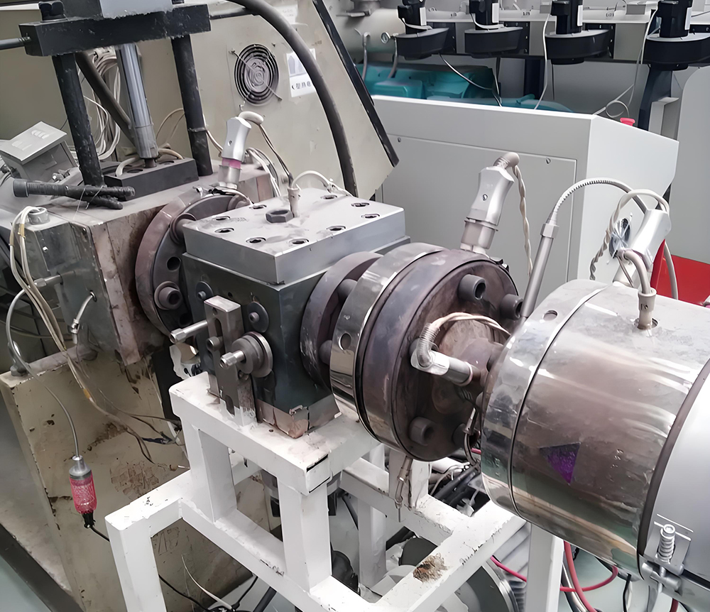 PVC管材擠出生產(chǎn)線(xiàn)用熔體泵